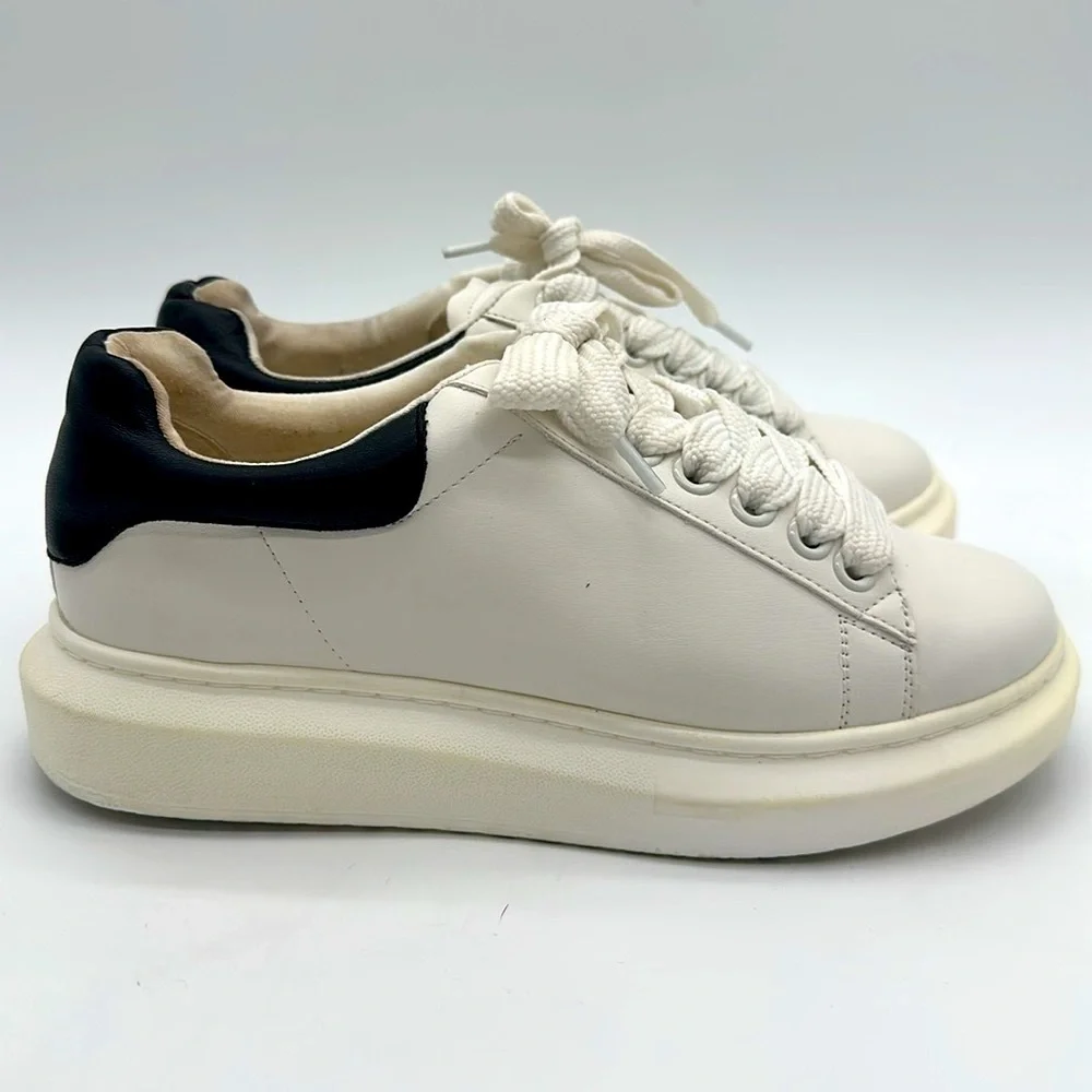 Steve Madden White and Black Size 8? Platform Sneakers Support Lifestyle